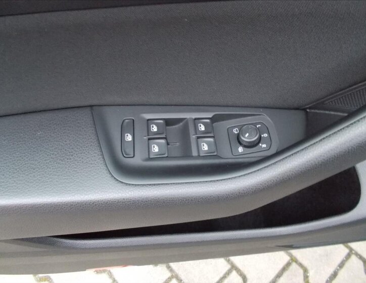 Volkswagen Passat Kombi 2,0 l 110 kw