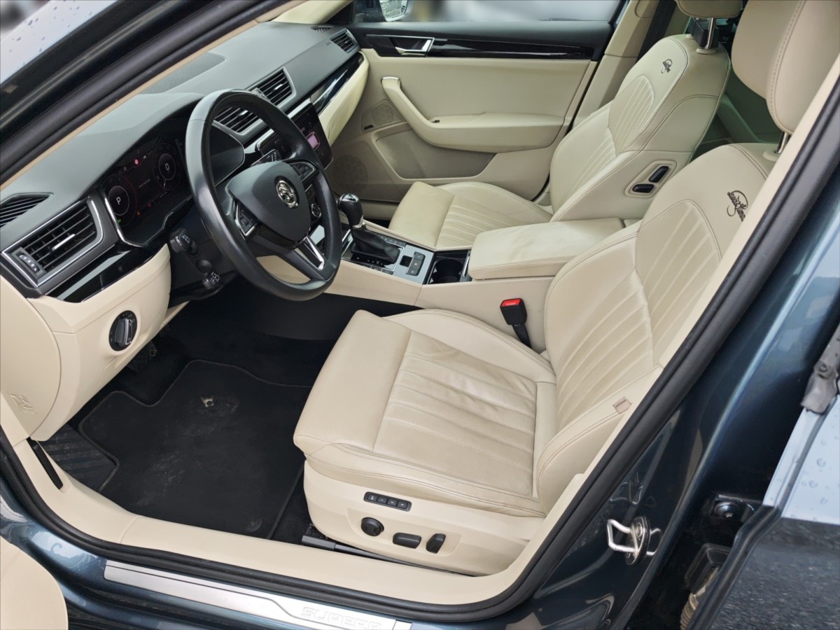 Škoda Superb