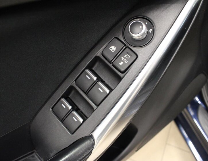 Mazda 6 Sedan 2,0 l 121 kw