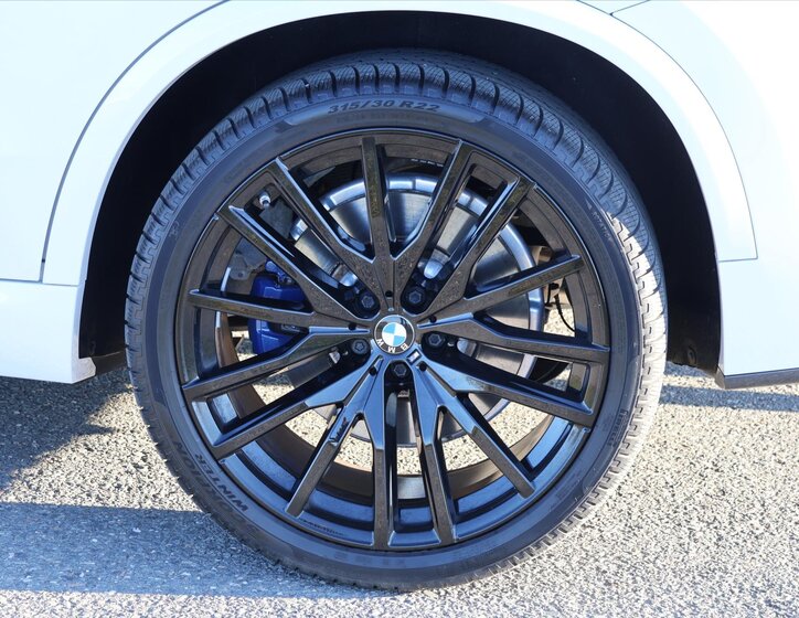 BMW X5 SUV / Terénní 3,0 l 250 kw