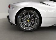 Ferrari SF90 Kabriolet 4,0 l 735 kw