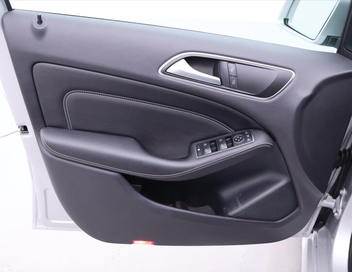 Mercedes-Benz Třídy B MPV 1,5 l 80 kw