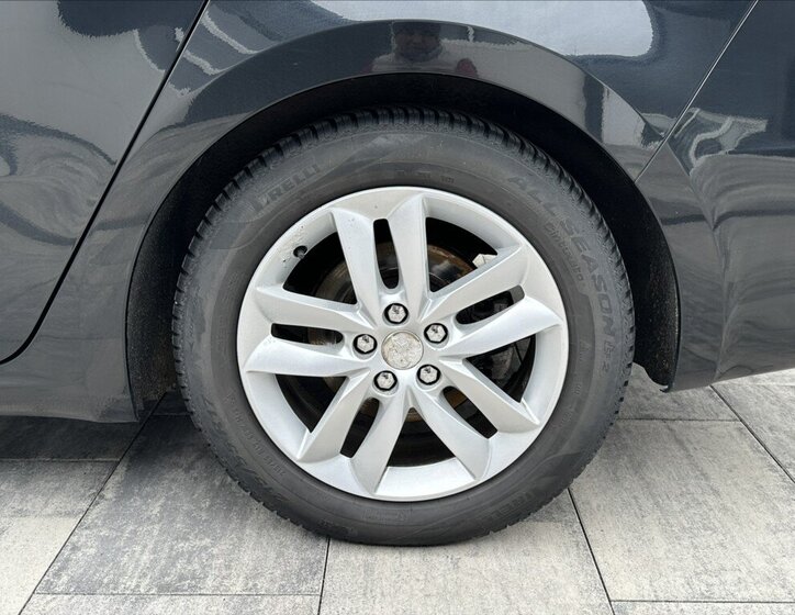 Peugeot 508 Kombi 1,6 l 84 kw