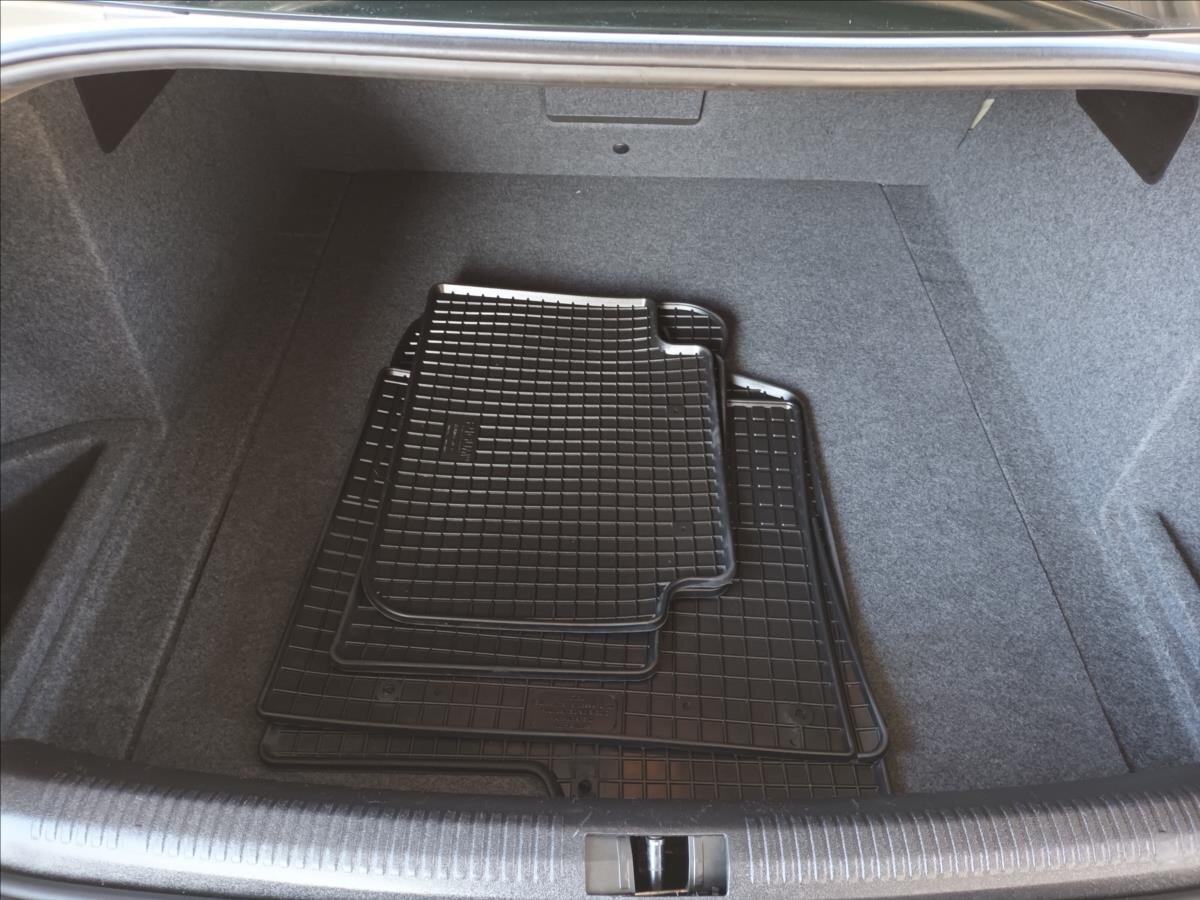 Audi A4 Sedan / Limuzína 1,9 l 85 kw