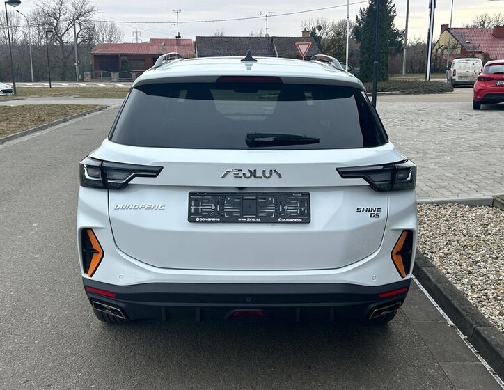 Dongfeng Ostatní Kombi 1,5 l 86 kw