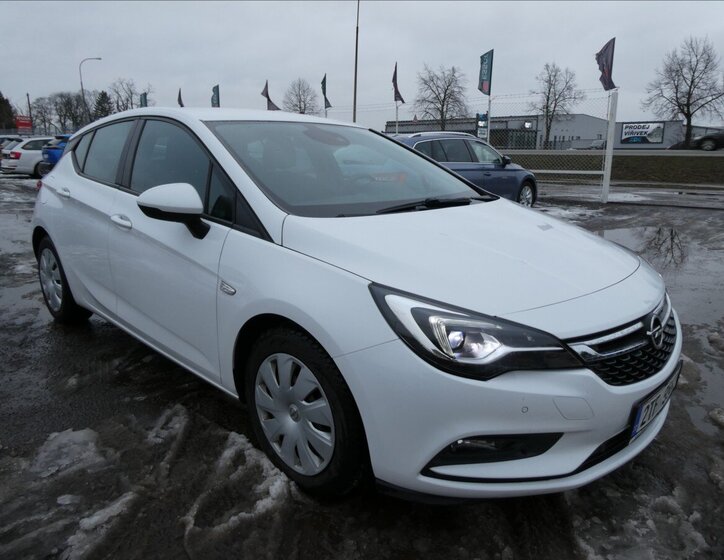 Opel Astra Hatchback 1,6 l 81 kw