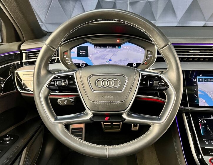 Audi S8 13