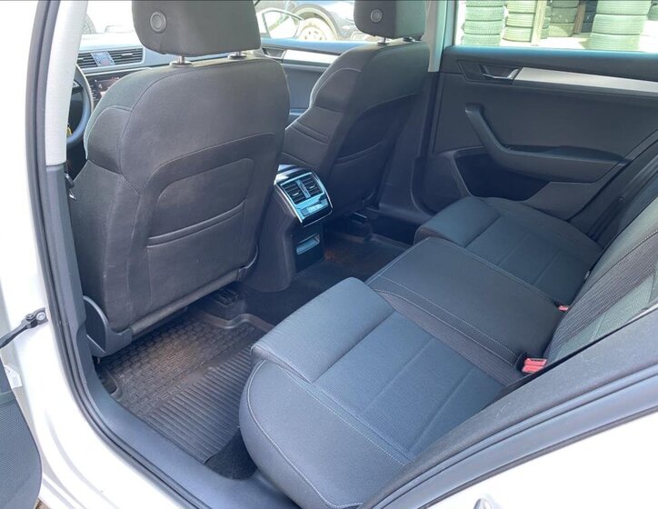 Škoda Superb Kombi 2,0 l 110 kw