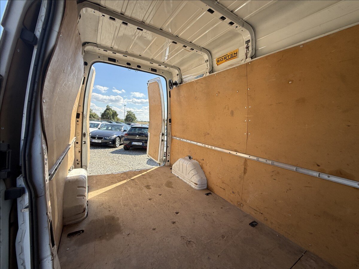 Ford Transit Skříň 2,2 l 85 kw