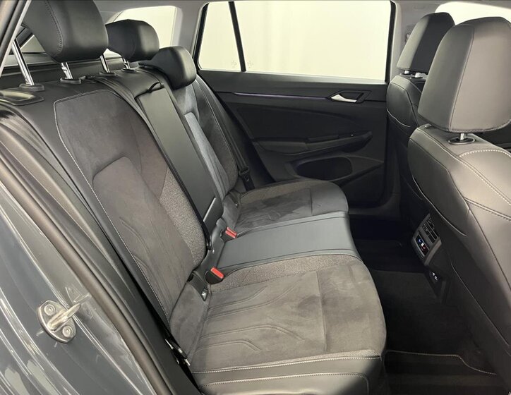 Volkswagen Golf Kombi 1,5 l 110 kw
