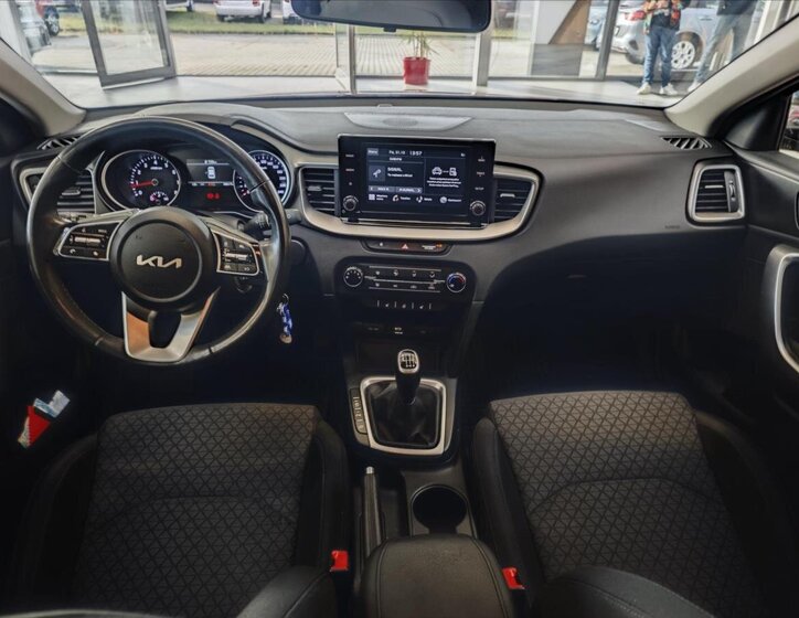 KIA Ceed Hatchback 1,5 l 117 kw