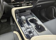 Lexus NX 450h plus SUV / Terénní 2,5 l 227 kw