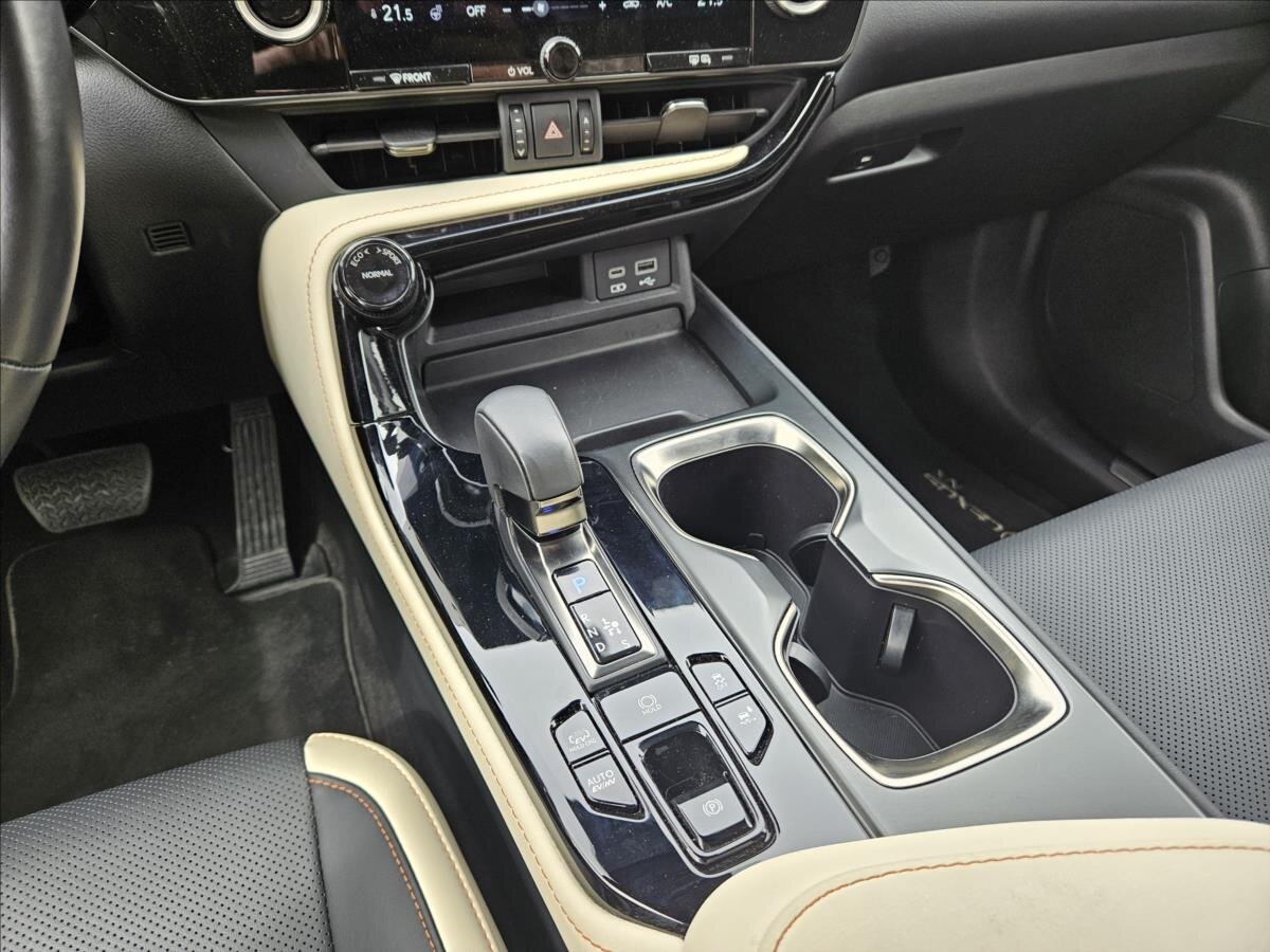 Lexus NX 450h plus SUV / Terénní 2,5 l 227 kw