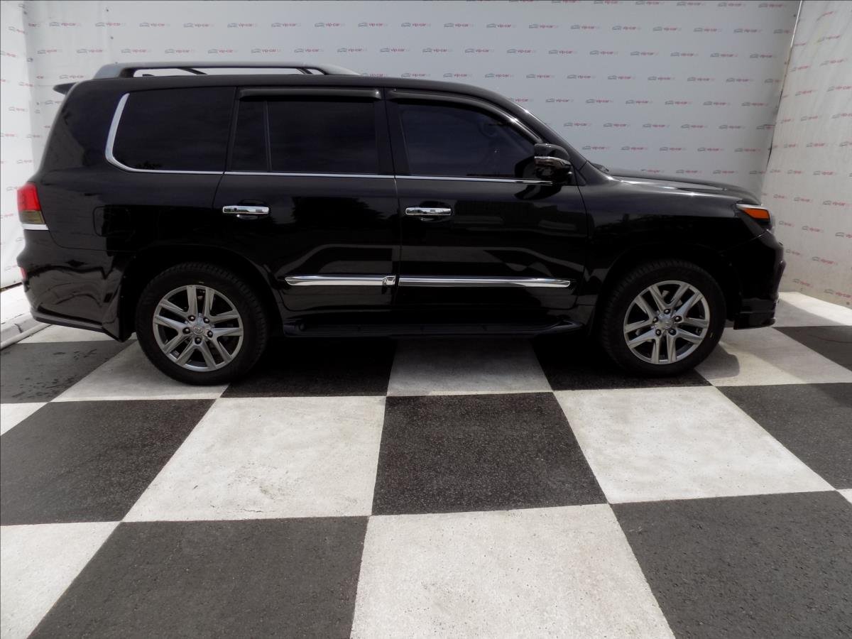 Lexus LX 570