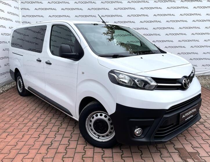 Toyota ProAce Verso 1
