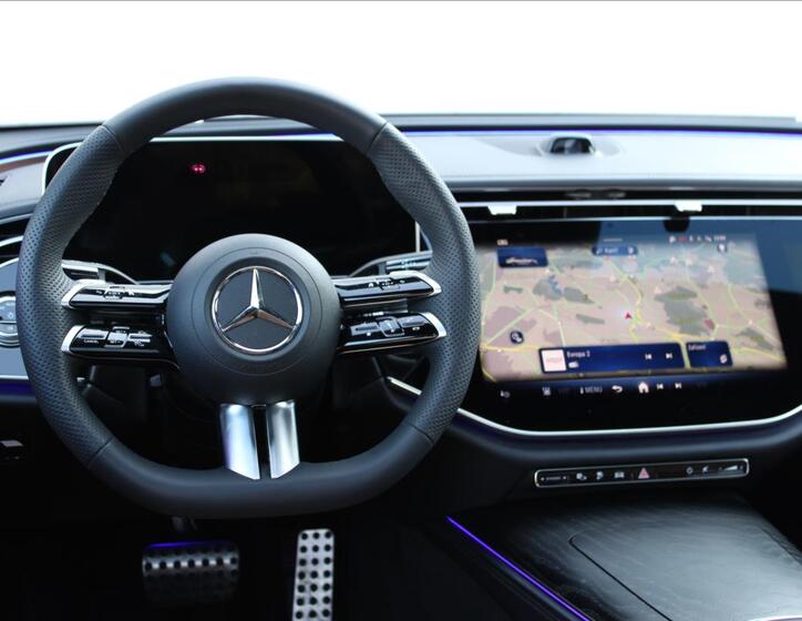 Mercedes-Benz Třídy E 17