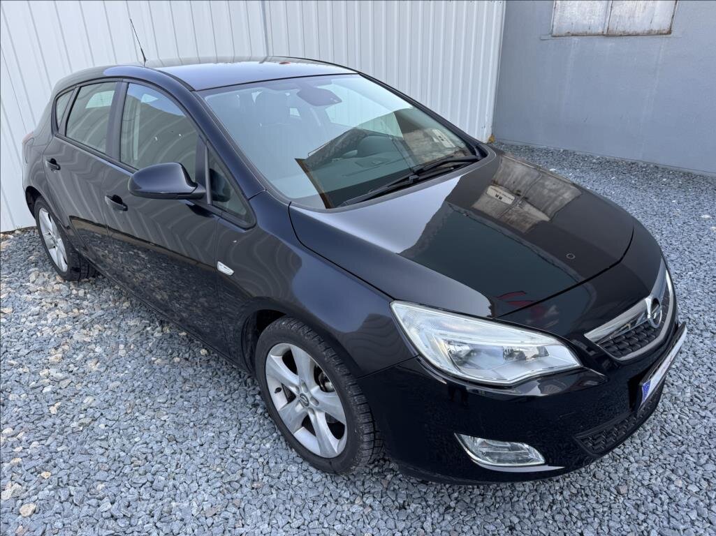 Opel Astra Hatchback 1,4 l 103 kw