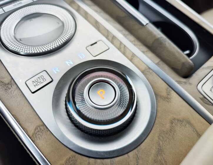 Ostatní Ostatní SUV 3,5 l 279 kw