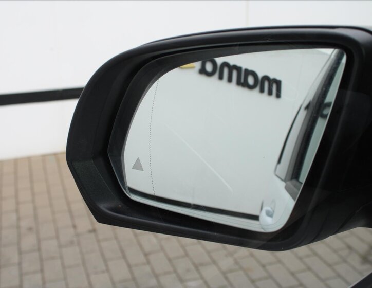 Mercedes-Benz Třídy V 33