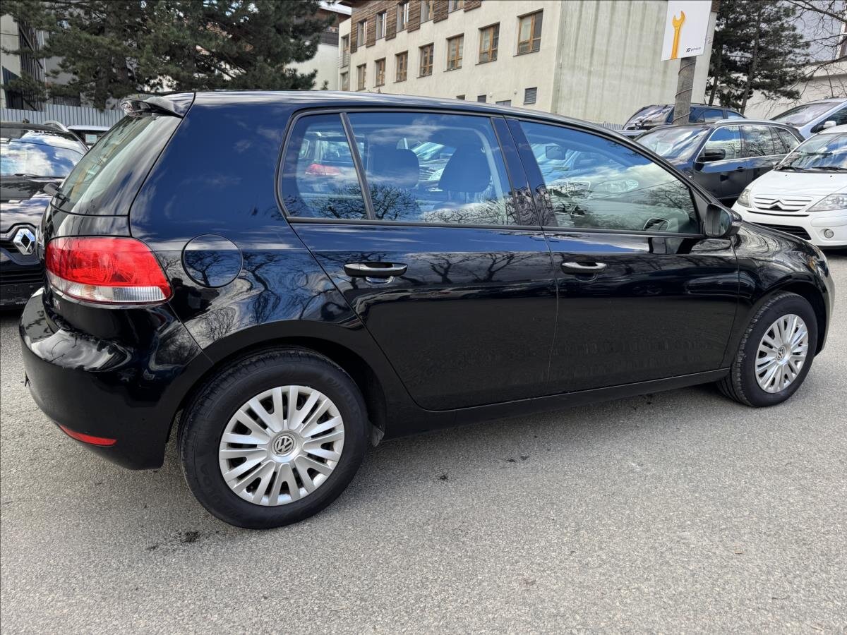 Volkswagen Golf Hatchback 1,6 l 77 kw