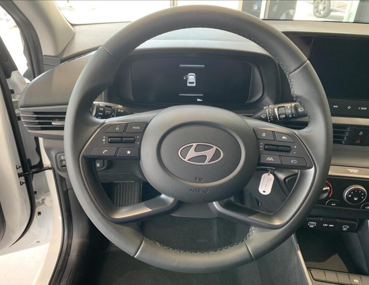 Hyundai i20 25