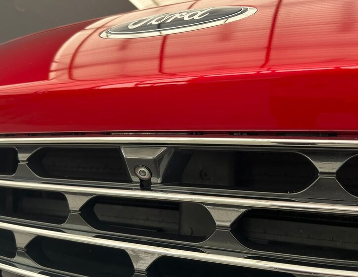 Ford Kuga SUV 2,5 l 140 kw