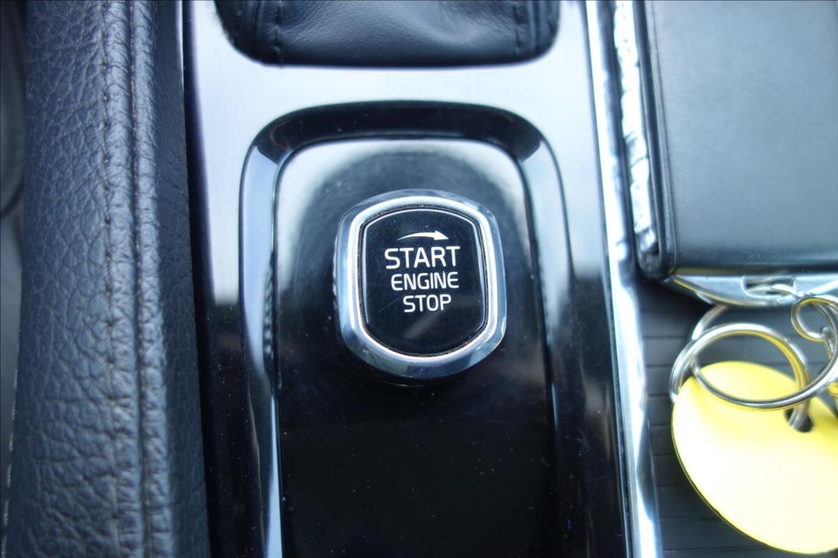 Volvo V90 Kombi 2,0 l 140 kw