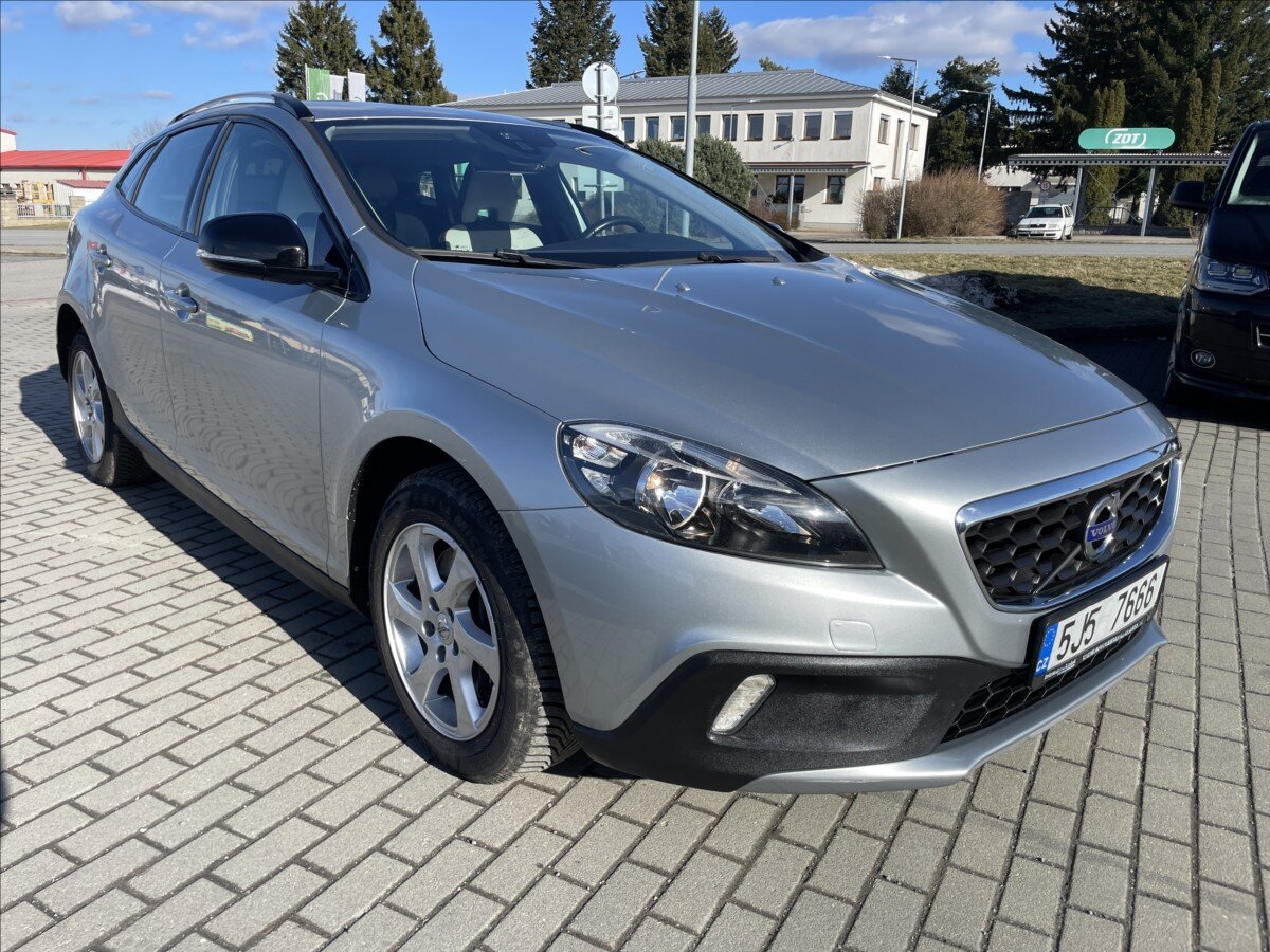 Volvo V40 Hatchback 2,0 l 140 kw