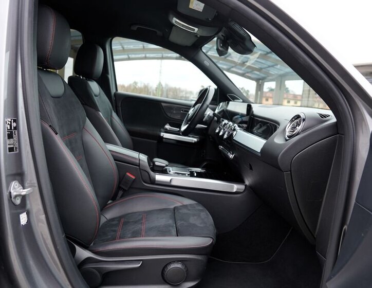 Mercedes-Benz GLB SUV / Terénní 2,0 l 110 kw