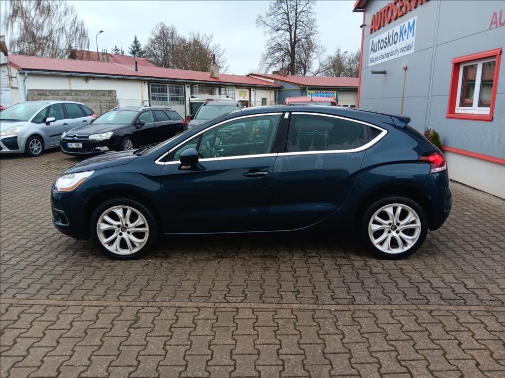 Citroën DS4 Hatchback 1,2 l 96 kw