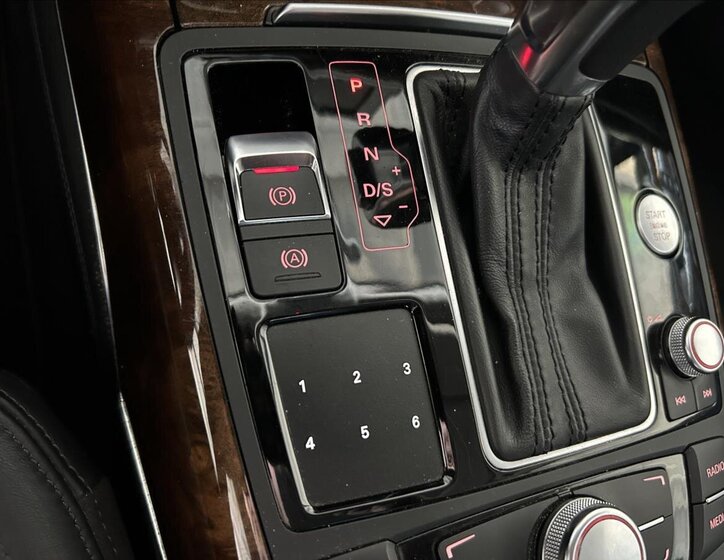 Audi A6 Sedan / Limuzína 3,0 l 230 kw