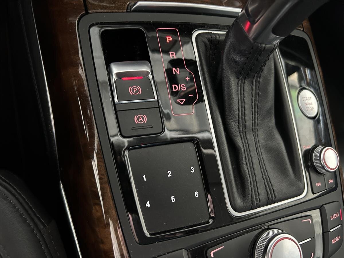 Audi A6 Sedan / Limuzína 3,0 l 230 kw