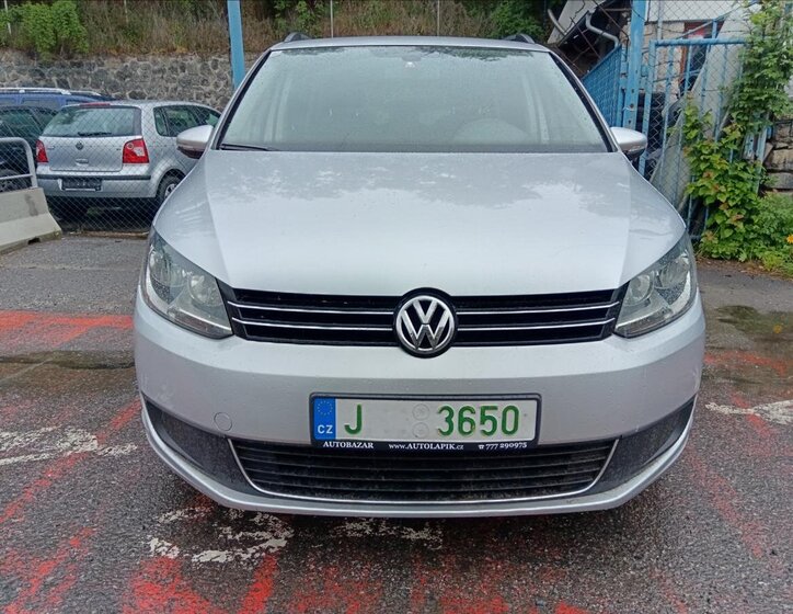 Volkswagen Touran Kombi 1,5 l 77 kw