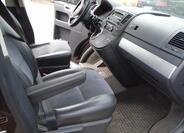 Volkswagen Multivan 17
