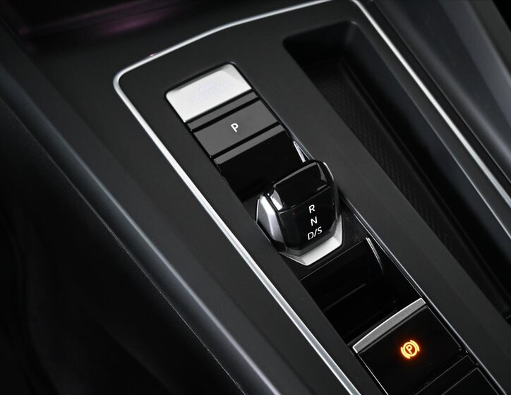 Volkswagen Golf Kombi 2,0 l 110 kw