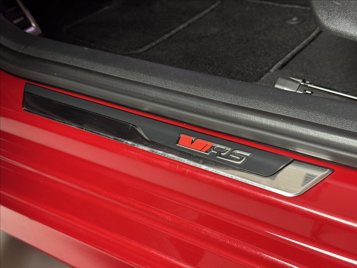 Škoda Octavia Sedan / Limuzína 2,0 l 180 kw