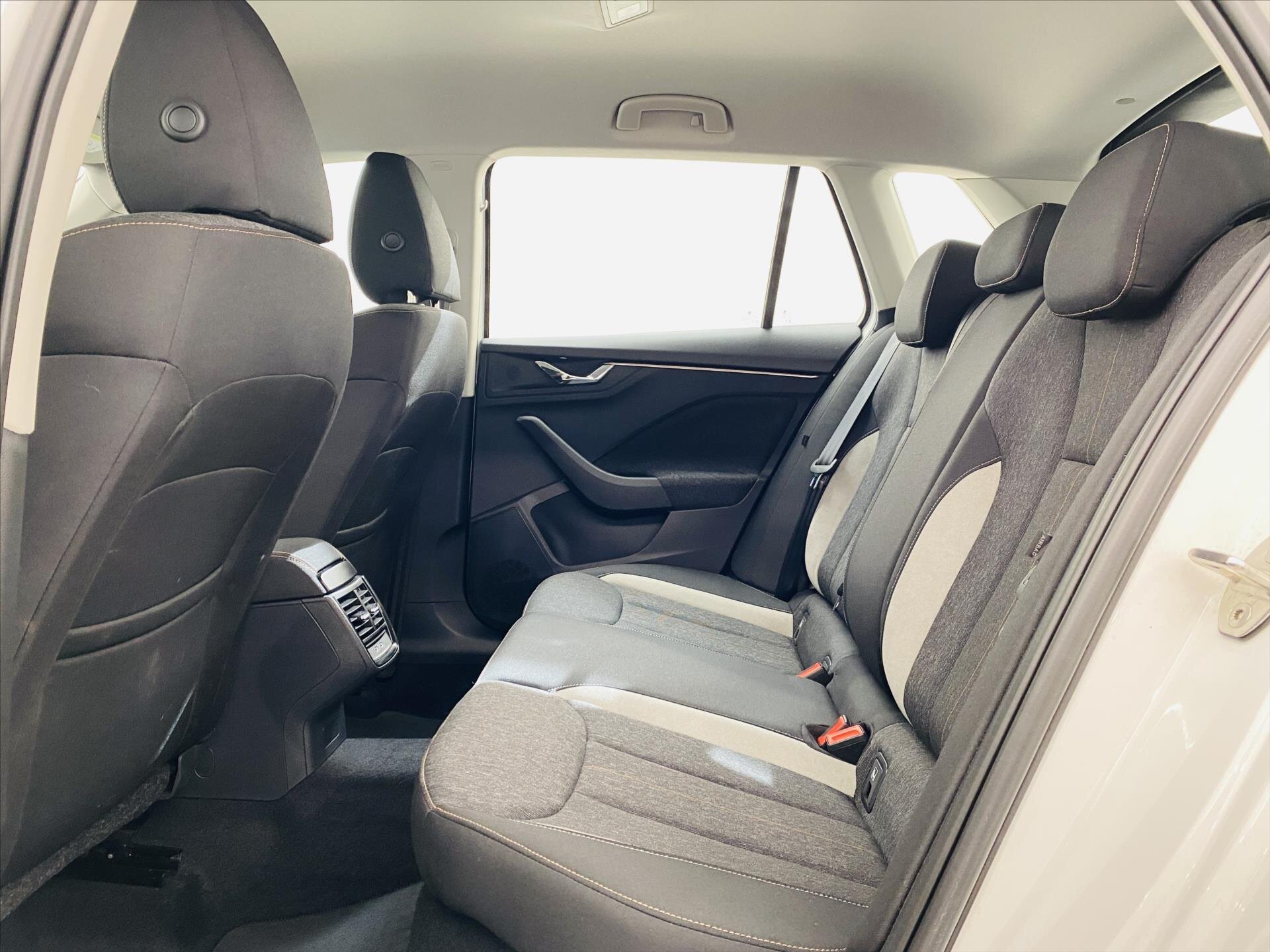 Škoda Kamiq Hatchback 1,5 l 110 kw