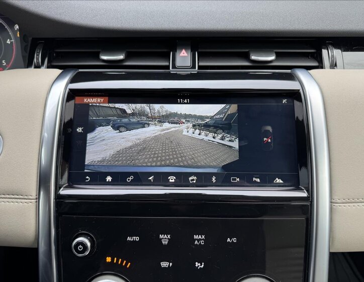 Land Rover Discovery Sport SUV 2,0 l 110 kw