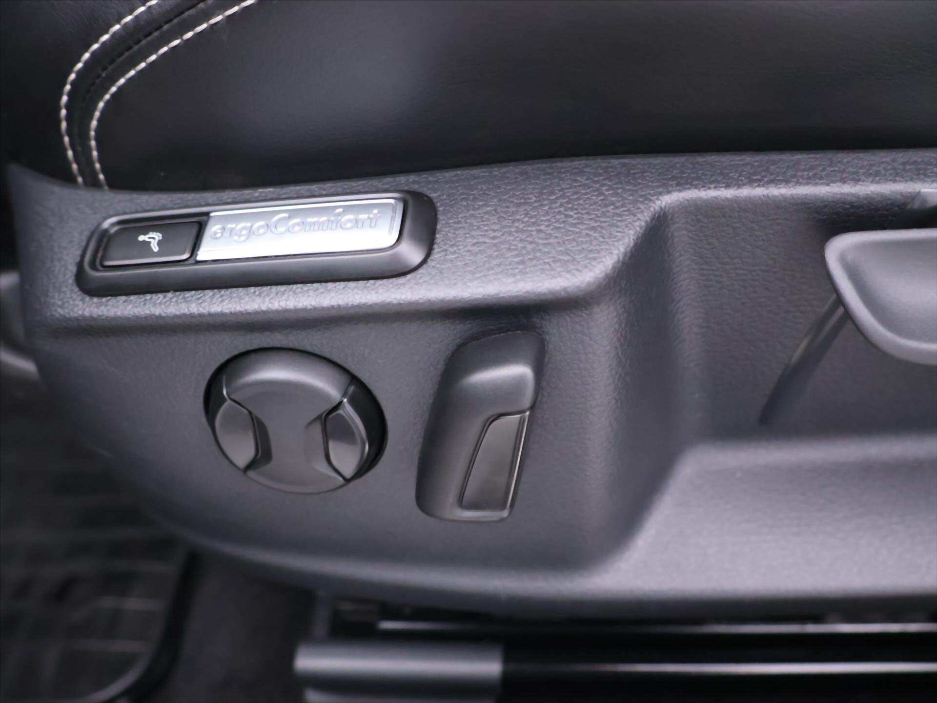 Volkswagen Passat Kombi 2,0 l 140 kw