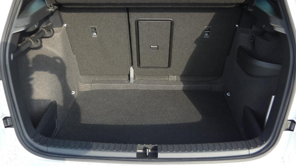 Škoda Karoq SUV / Terénní 1,5 l 110 kw