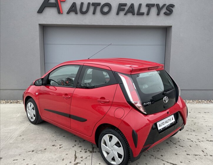 Toyota Aygo 5