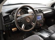 Mercedes-Benz Třídy R SUV 5,0 l 225 kw