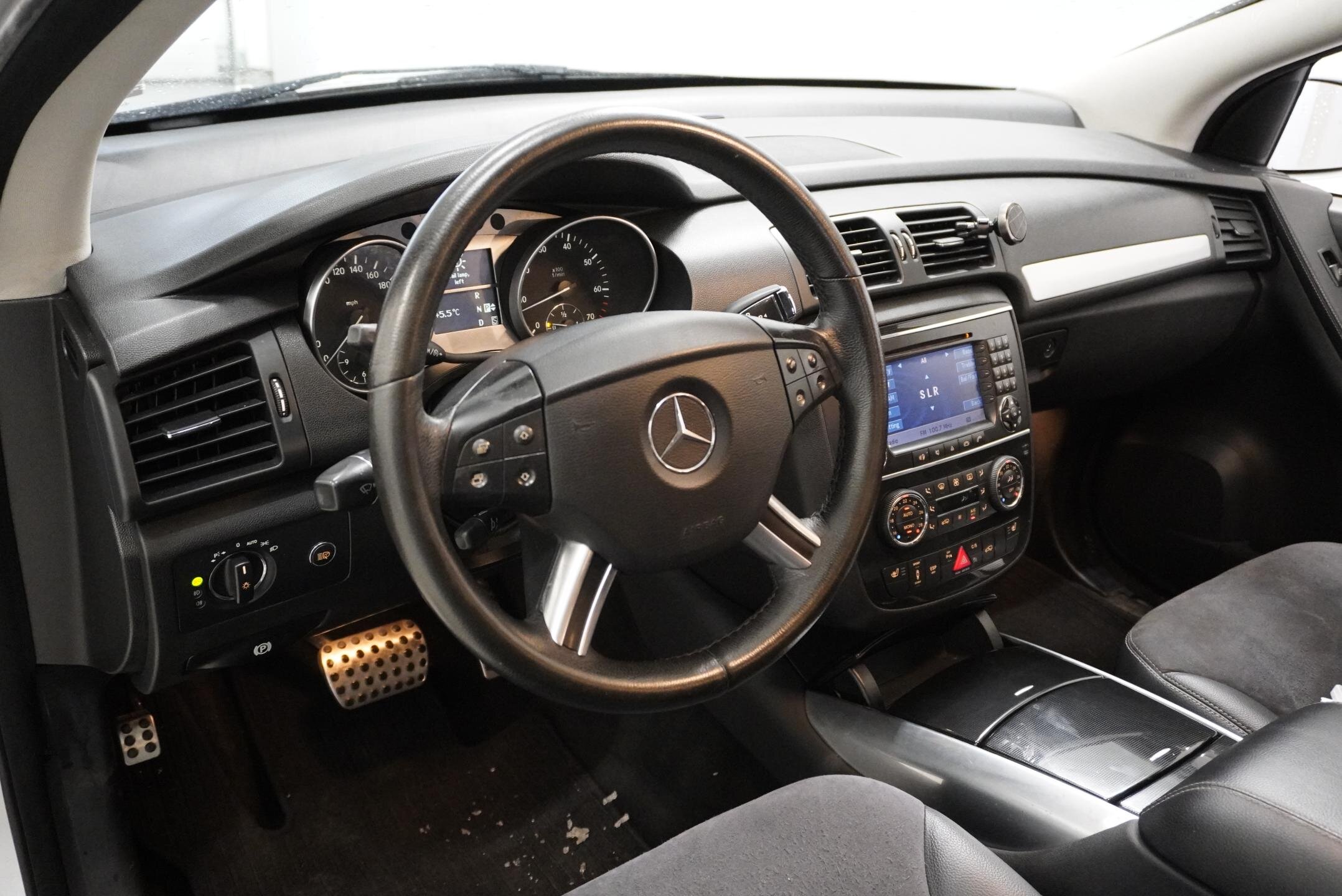 Mercedes-Benz Třídy R SUV 5,0 l 225 kw