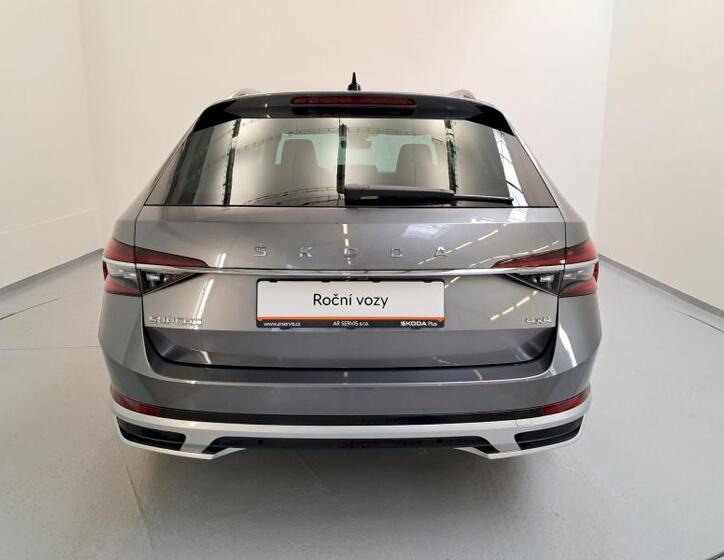 Škoda Superb 9