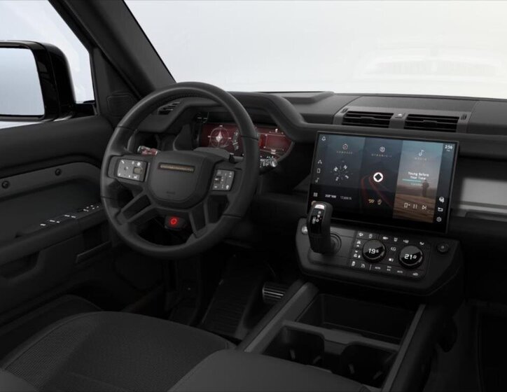 Land Rover Defender SUV 4,4 l 467 kw