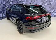 Audi Q8 5