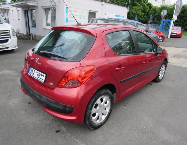 Peugeot 207 6