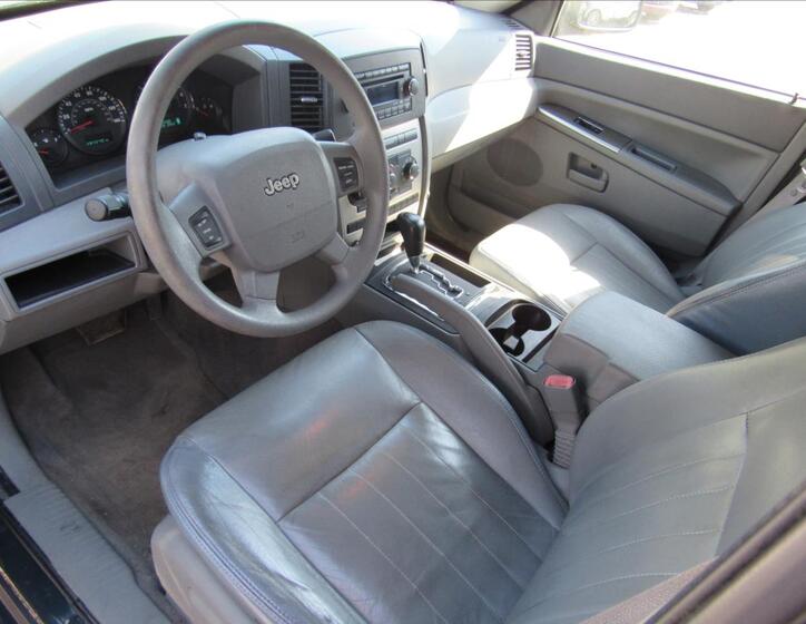 Jeep Grand Cherokee 9