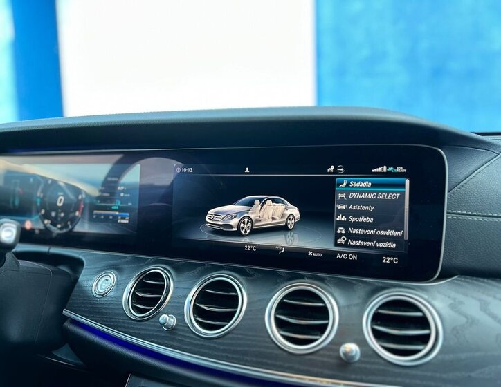 Mercedes-Benz Třídy E Sedan / Limuzína 2,0 l 143 kw