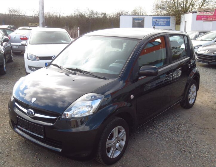 Subaru Justy Hatchback 998,0 51 kw